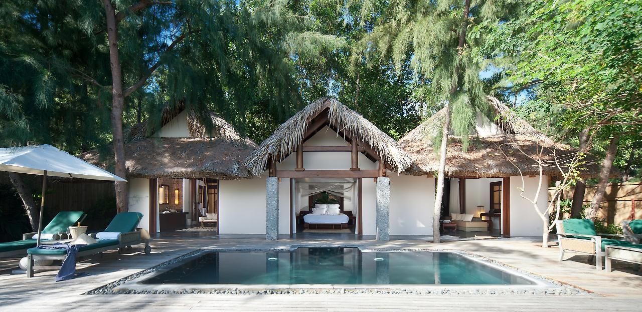Two-Bedroom Beachfront Villa with Pool